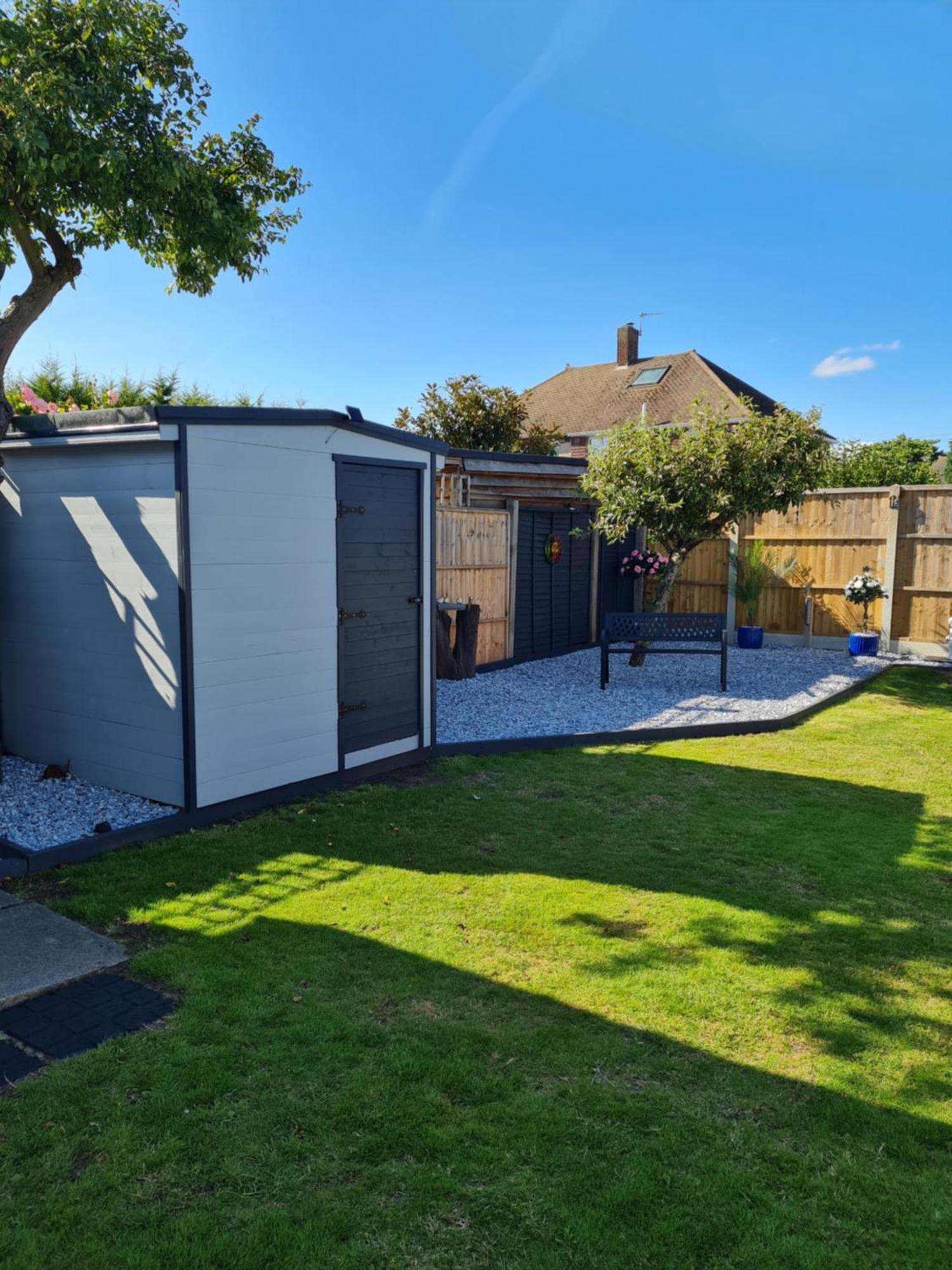 A Bright And Spacious Gem Staines-upon-Thames Екстериор снимка